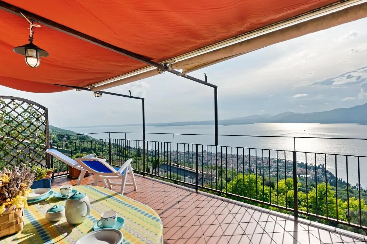 Terrazza Torri Del Benaco Apartment 0*,