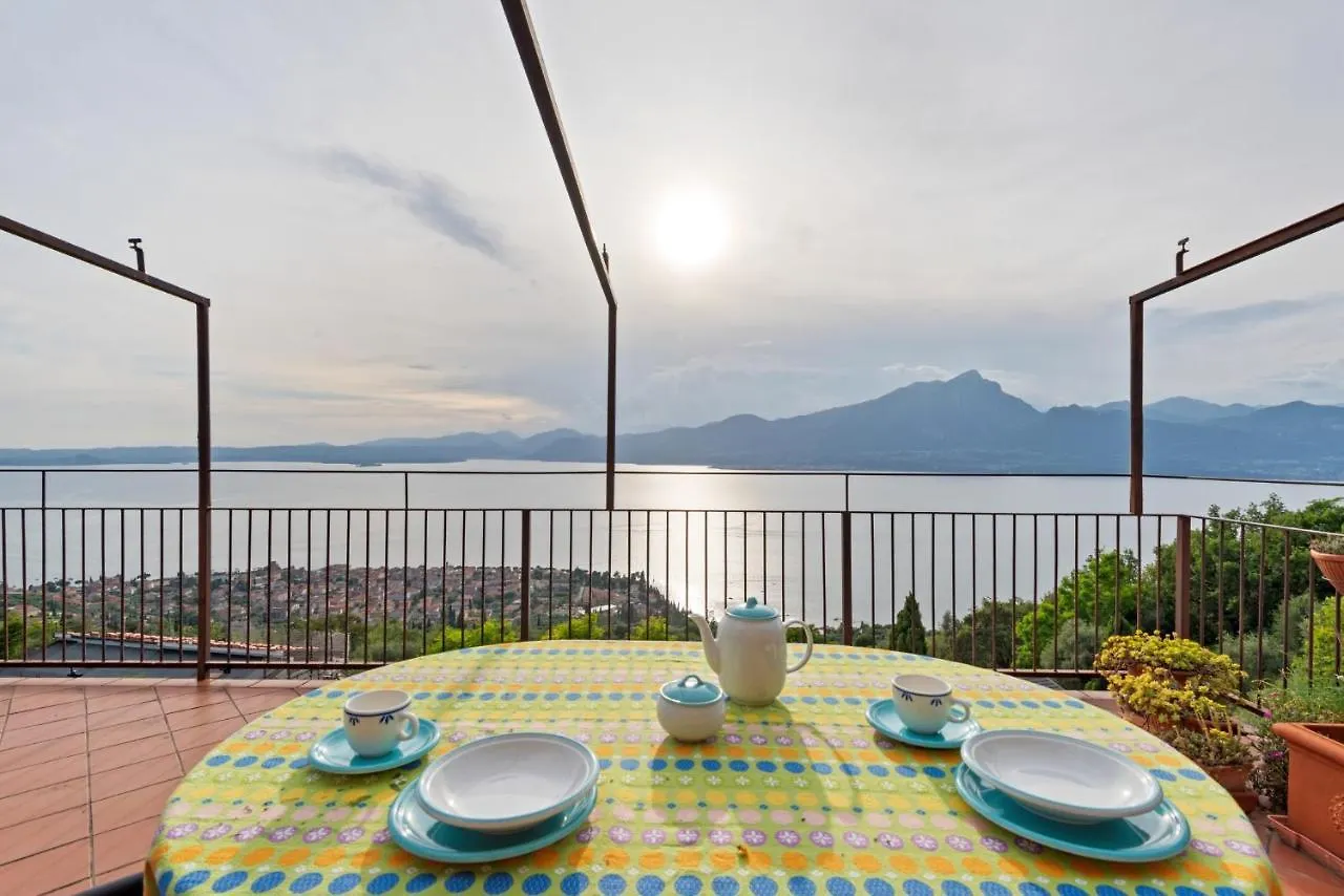 Terrazza Torri Del Benaco Apartment