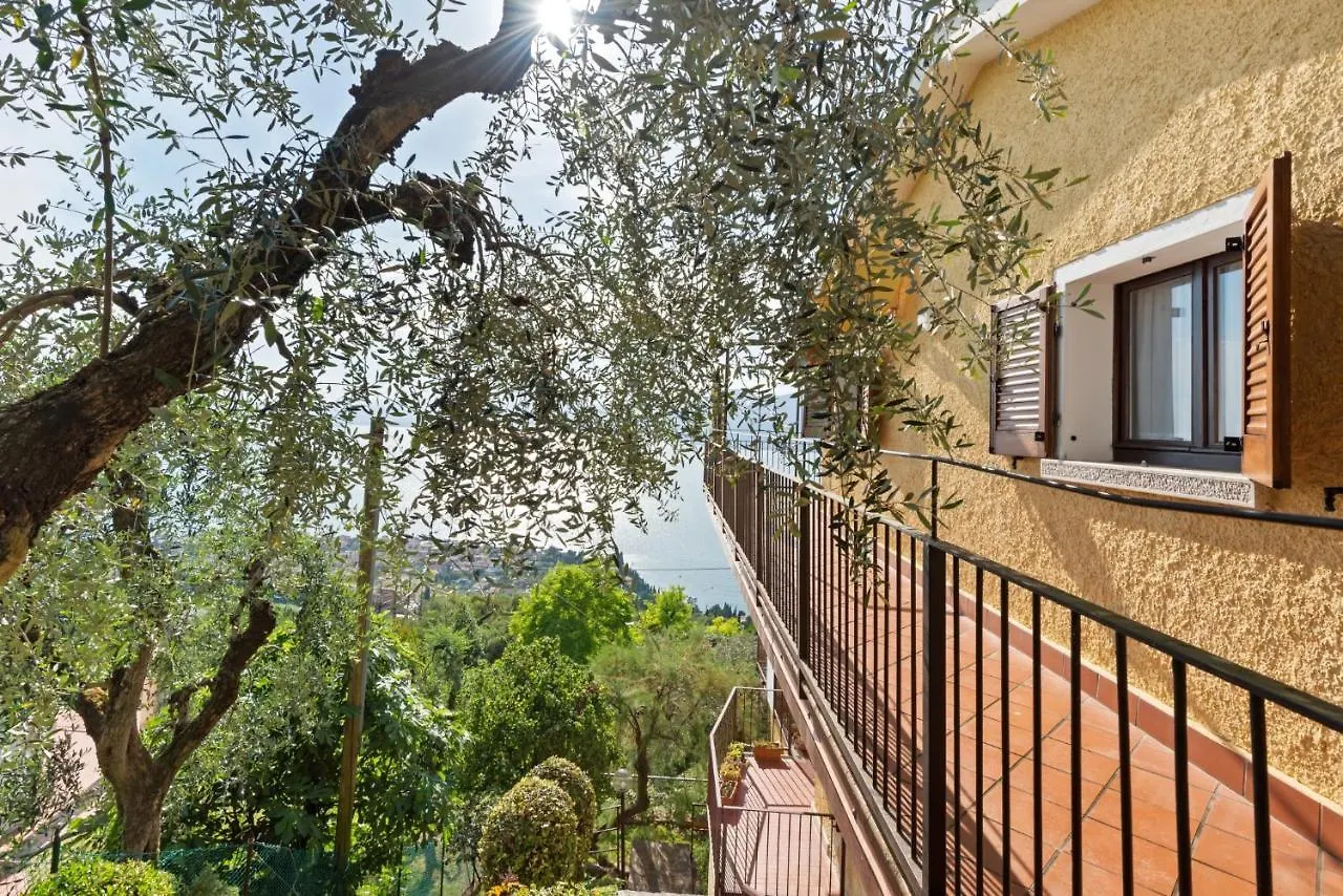 Terrazza Torri Del Benaco Apartment