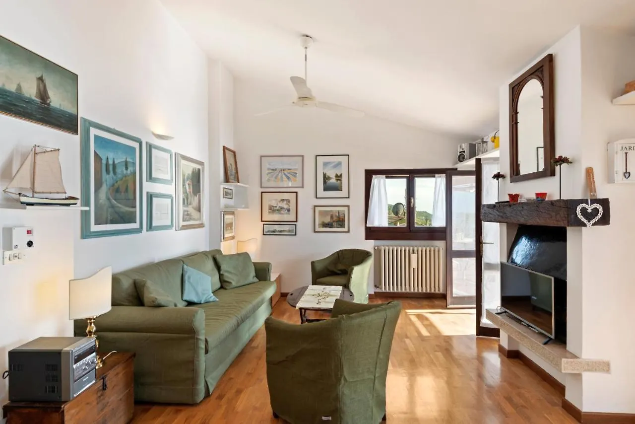 Terrazza Torri Del Benaco Apartment Italy